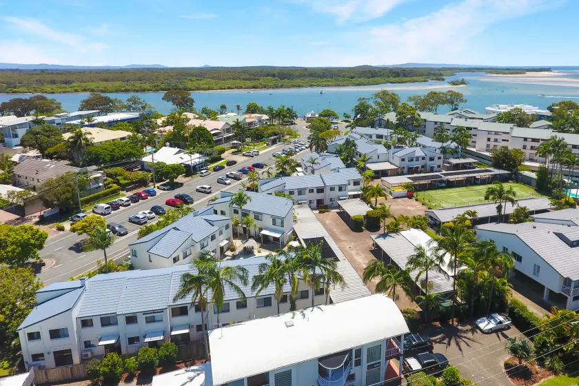 Noosa Place Resort - Image 1