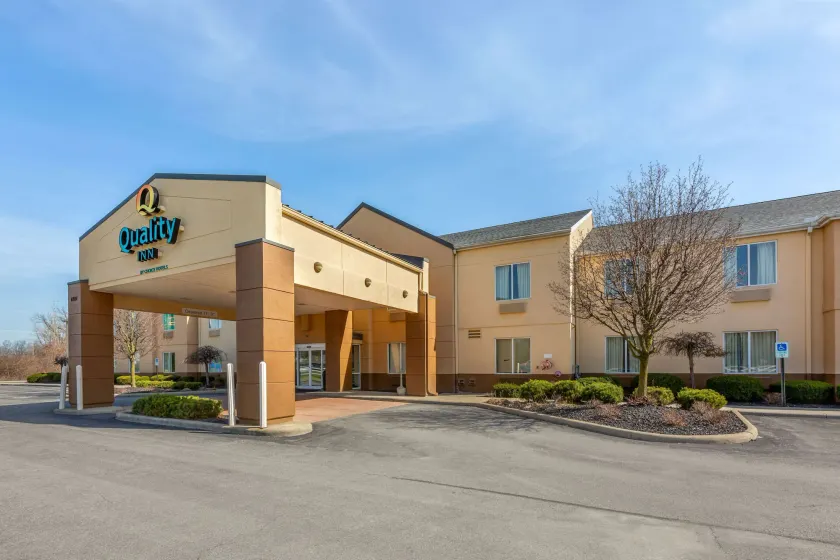 Quality Inn & Suites Sandusky - Image 1