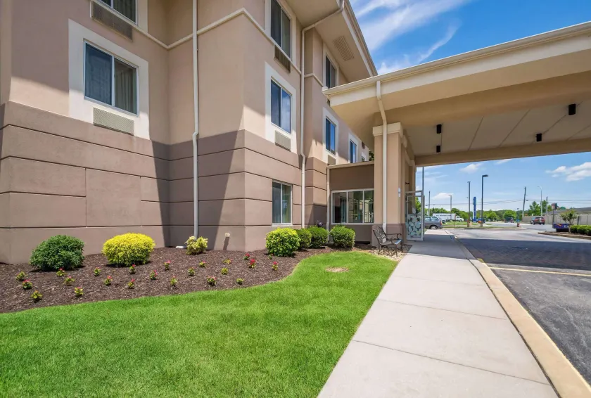 Sleep Inn & Suites Dover University Area - Image 1