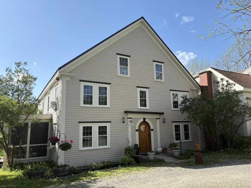 Hawks House Inn - Image 1