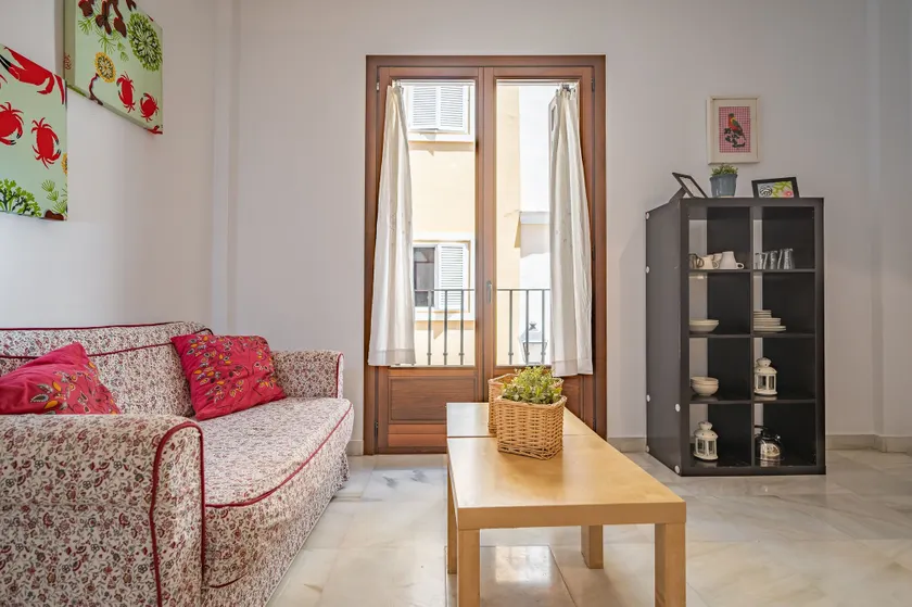 Apartamentos Doña Elvira Kings inn - Image 1