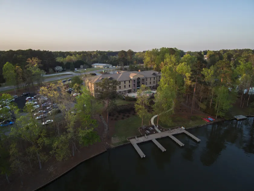 The Lodge on Lake Oconee - Image 1