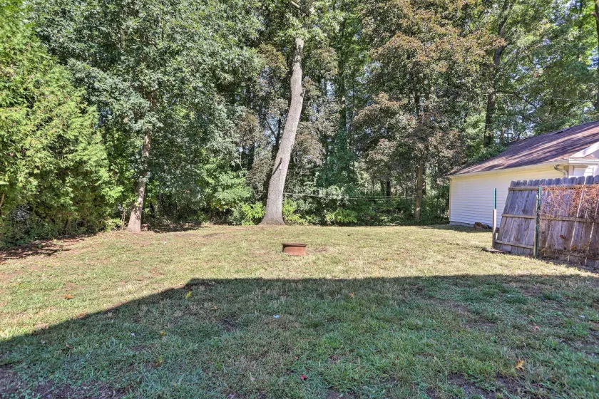5 Mi to UT: Quiet Toledo Duplex Near Parks! - Innenbereich
