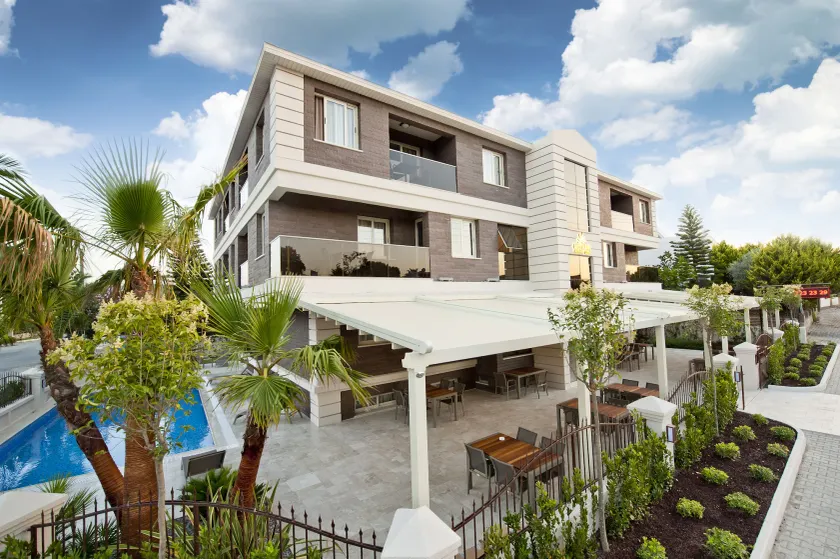 Atrium Apart Hotel - Image 1