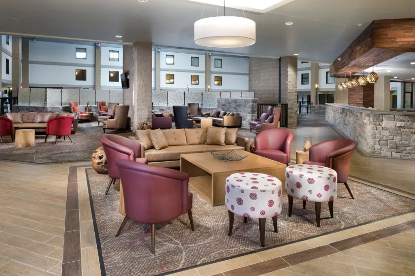DoubleTree by Hilton Hotel Lawrence - Image 1