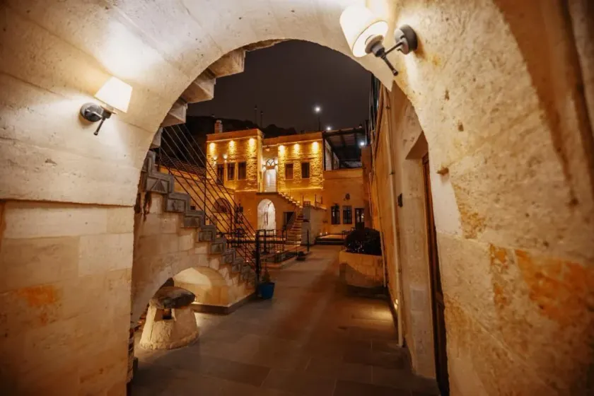 Misty Cave Hotel - Image 1
