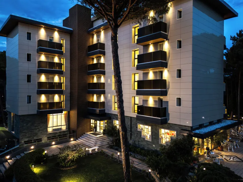 Hotel Meridianus - Image 1