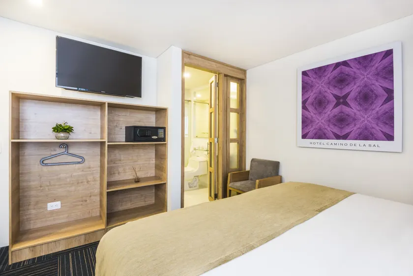 Hotel Camino de la Sal - Image 1