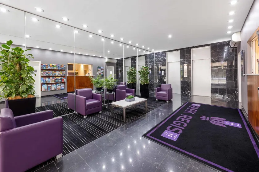 Park Regis Concierge Apartments - Lobby
