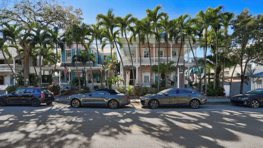 The Palms Hotel - Image 1