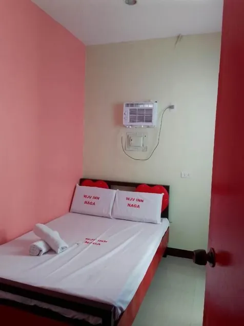 WJV INN NAGA - Room