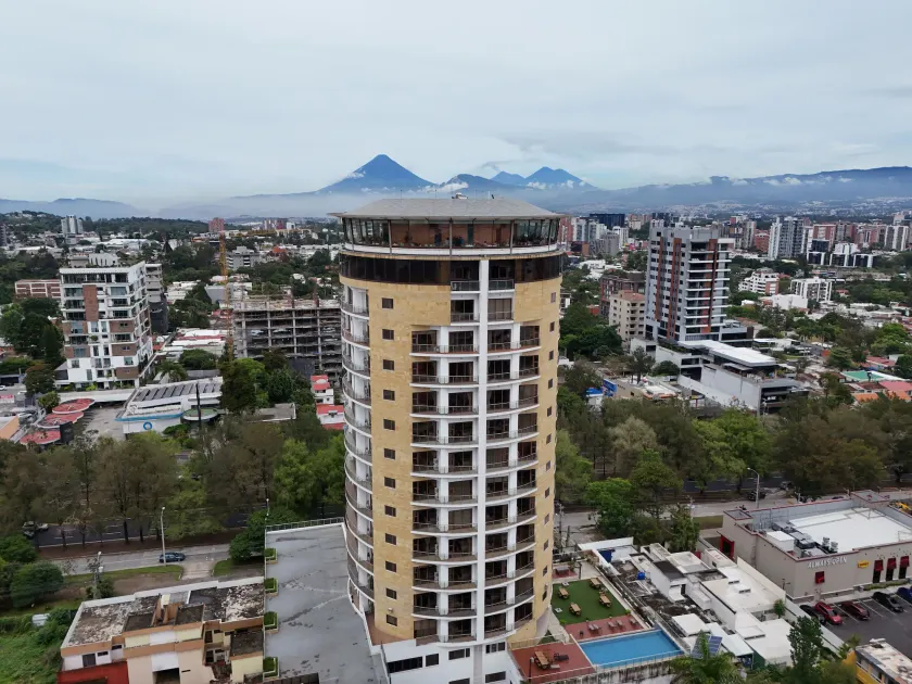 Hotel Vista Quince - Image 1