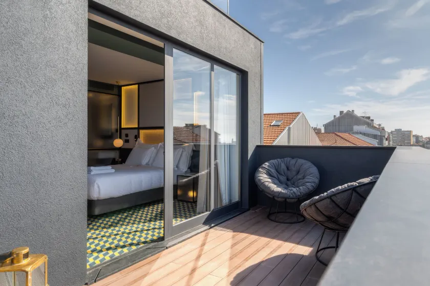 The Convo Porto Hotel & Suites - Image 1