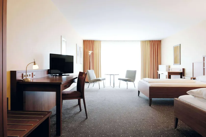 Ramada by Wyndham Duesseldorf Ratingen - Image 1
