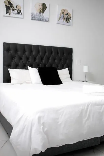 Semeni Asante Guesthouse - Værelse