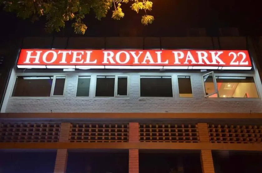 Hotel Royal Park 22 - Image 1