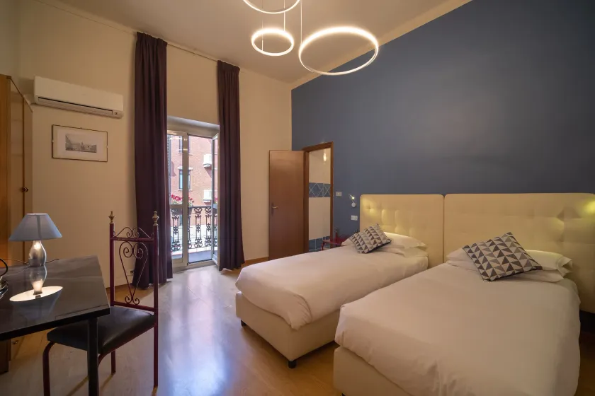 Hotel Italia - Image 1