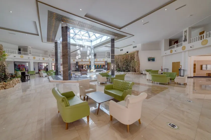 The Holiday Resort Hotel - All inclusive - Lobby