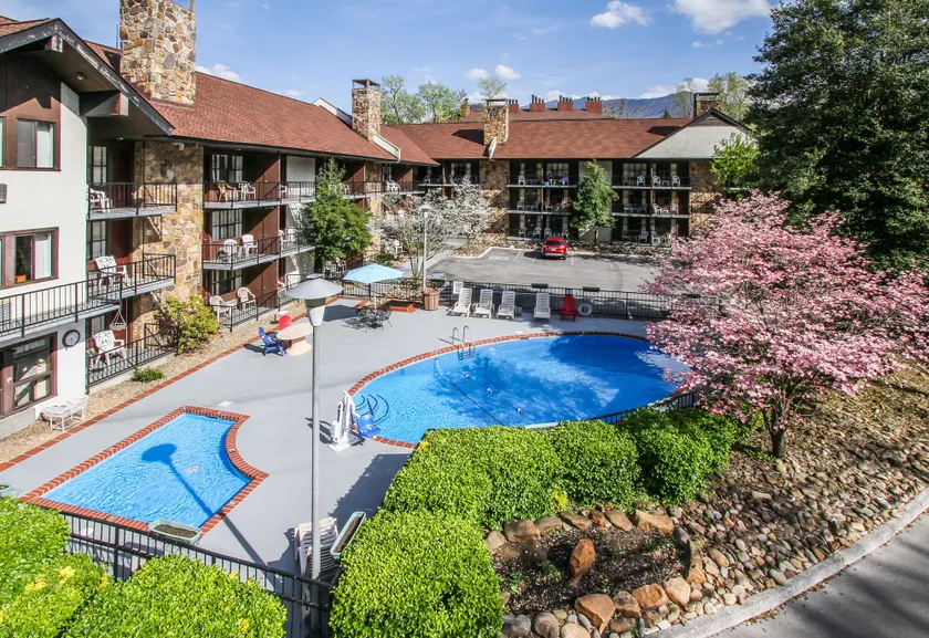 River Edge Inn - Image 1
