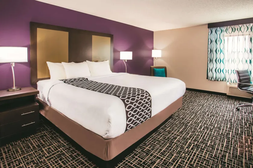 La Quinta by Wyndham Cincinnati NE - Mason - Image 1