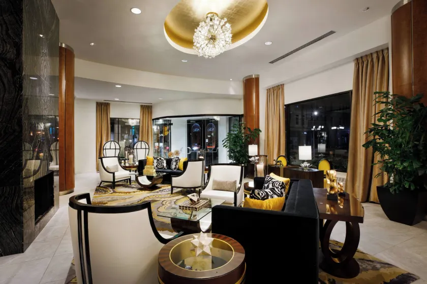Hotel Metro, Autograph Collection - Image 1