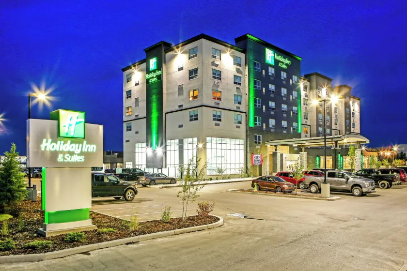Holiday Inn Hotel & Suites - Calgary Airport North by IHG - Image 1