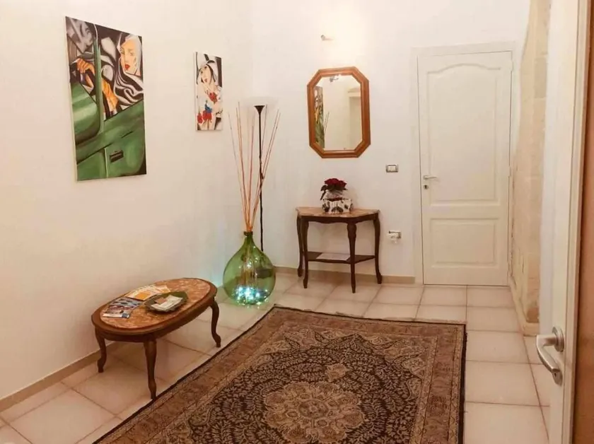 Wish Rooms Lecce - Entrada (vista interior)