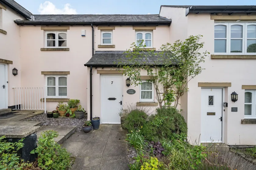 Amber Cottage - Image 1