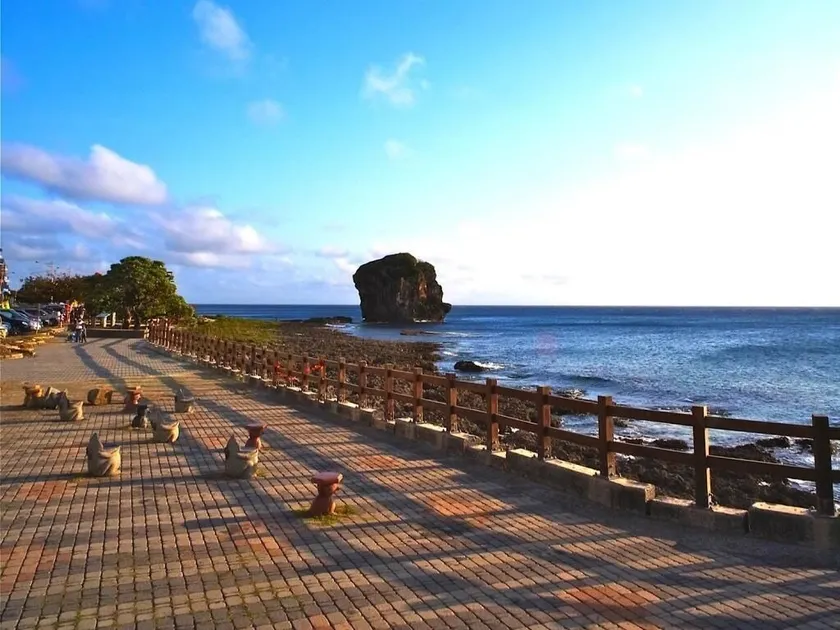 Jing Guan Hotel - Image 1