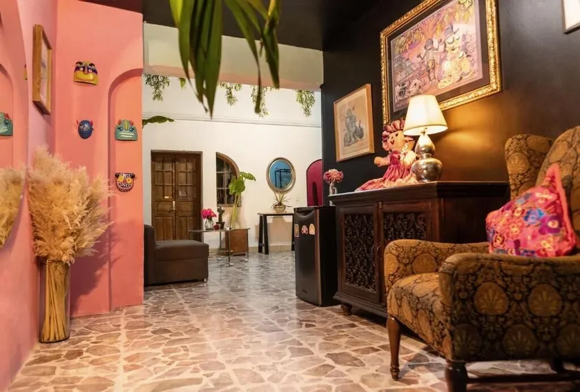 Homestal California Hostal en Tlaquepaque - Salottino della hall