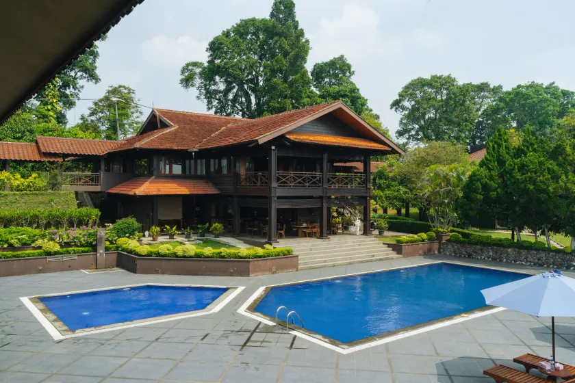 RedDoorz Premium @ Lido Sukabumi - Image 1
