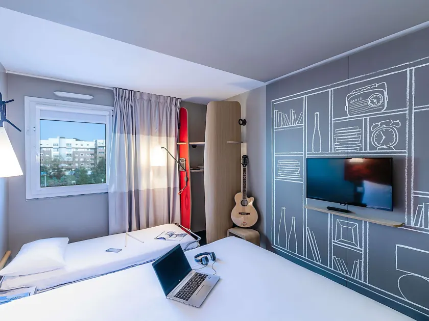 Hotel ibis Porto Gaia - Image 1