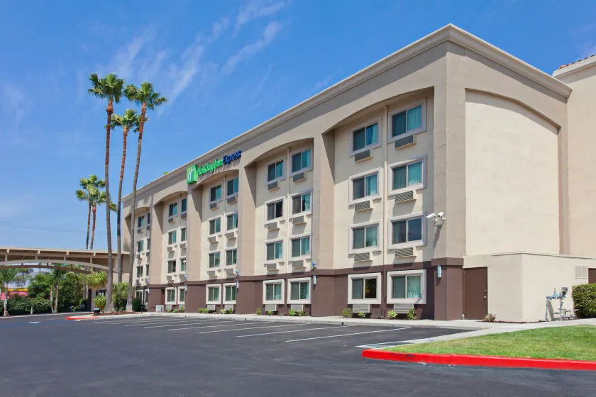 Holiday Inn Express San Bernardino Colton by IHG - Image 1