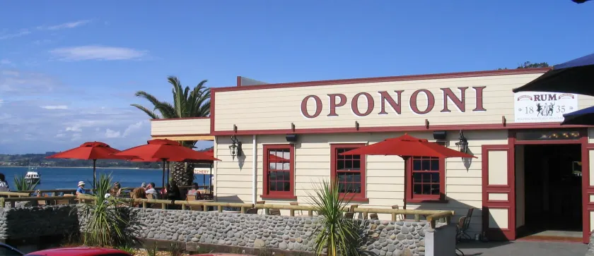 Opononi Hotel - Image 1