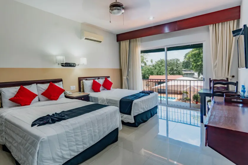 Hotel Siglo 21 Merida - Image 1