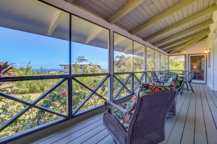 Honomu Home w/ Screened Lanai + Ocean Views! - Image 1