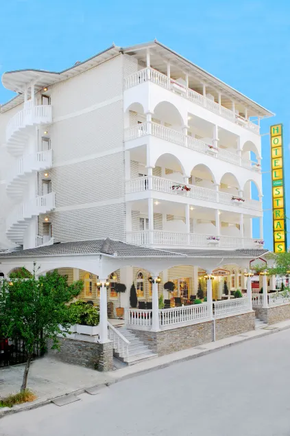 Hotel Strass - Image 1