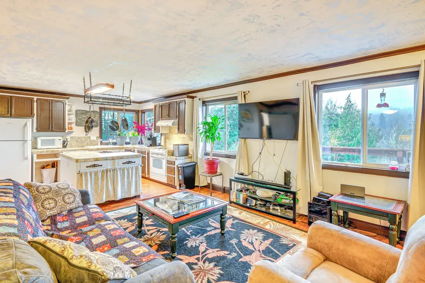 4 Mi to Sandy, Oregon: Studio w/ Mtn View - Image 1