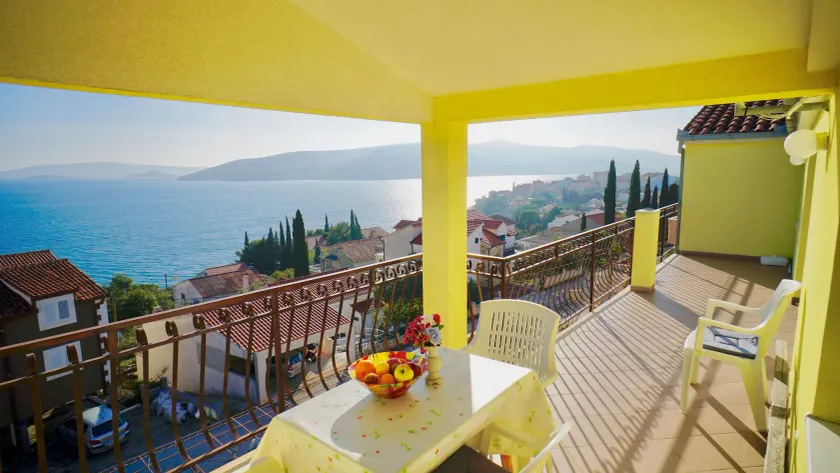 Sunset apartments - Image 1