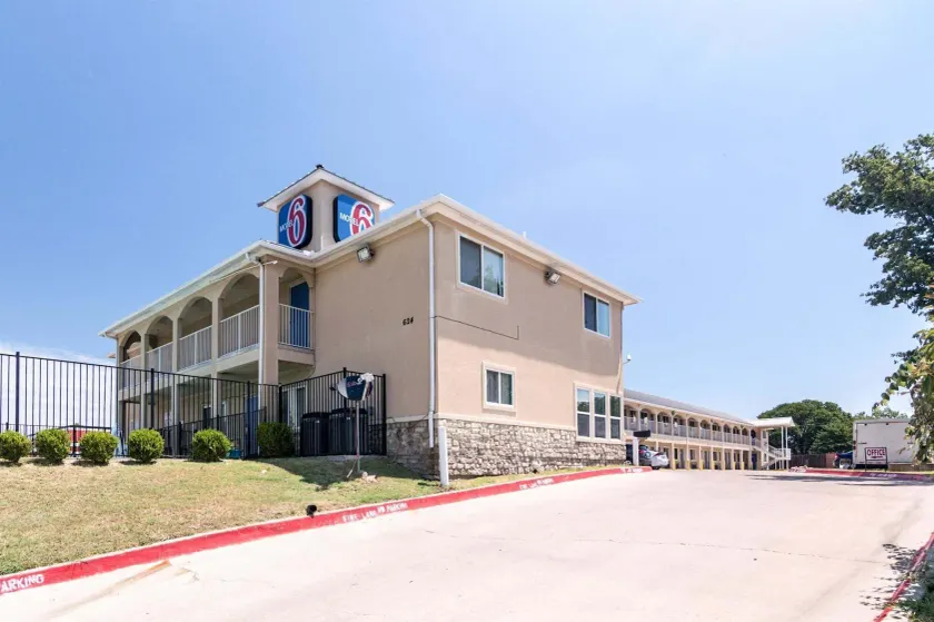 Motel 6-Azle, TX - Image 1