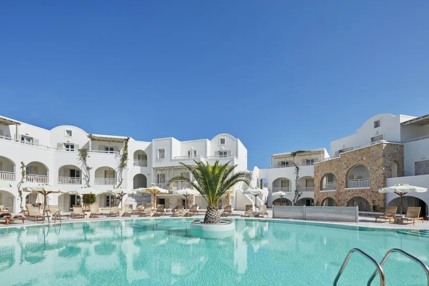 Aegean Plaza Hotel - Image 1