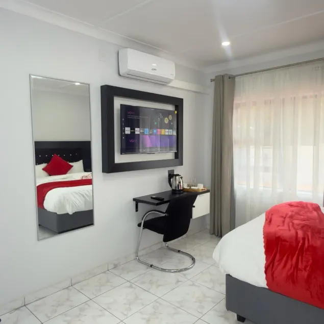 Cozy Villa Lodge - Image 1