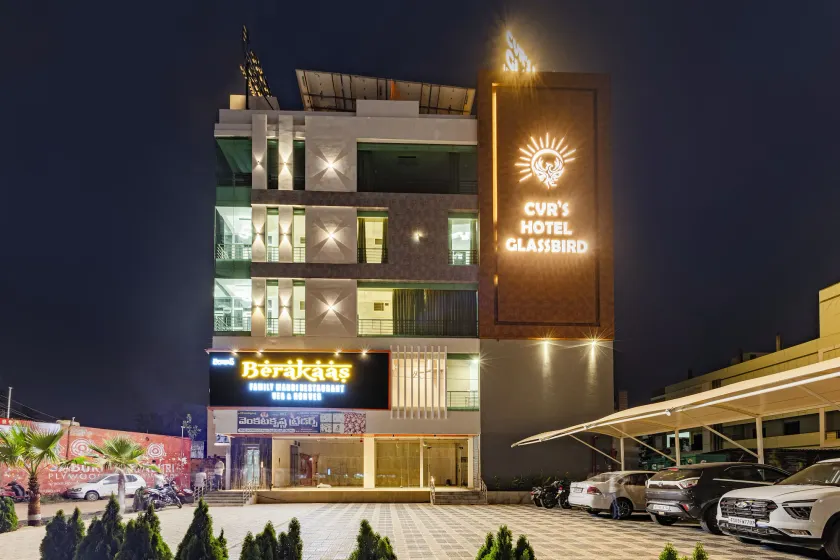 CVR'S HOTEL GLASS BIRD - Image 1
