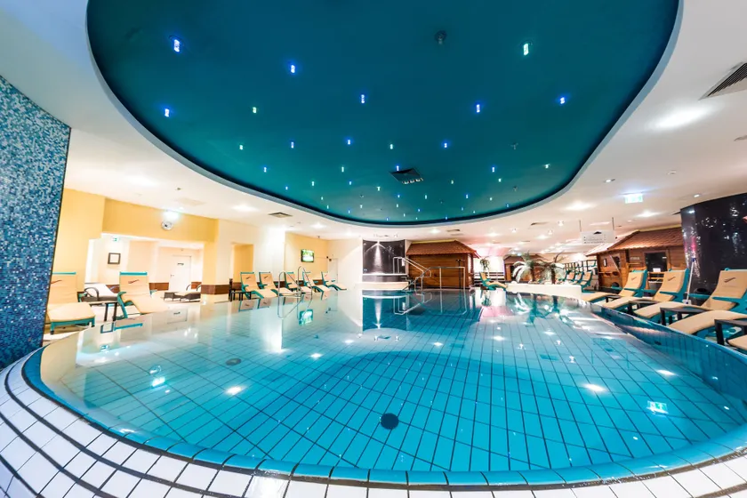 Mauritius Hotel & Therme - Image 1