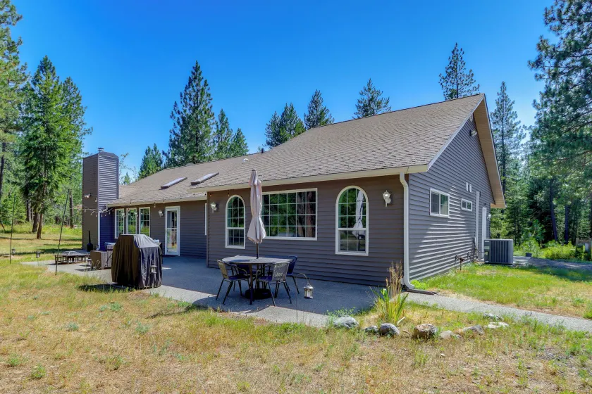 Riffle Road Ranch: 10 Acres, 8 Mi to Silverwood - Image 1