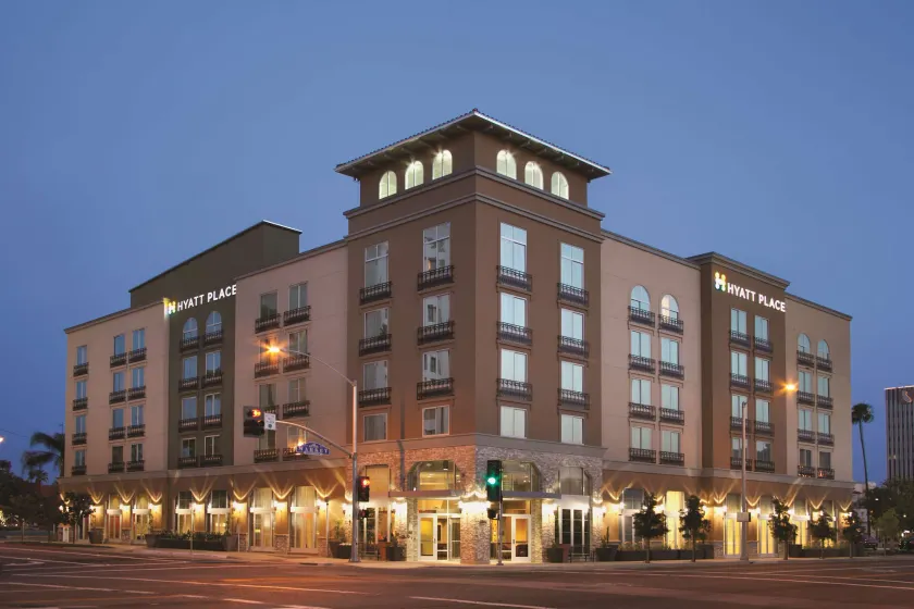Hyatt Place Riverside Downtown - Image 1