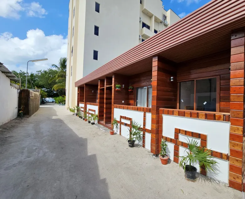 Batuta Maldives Inn - Image 1