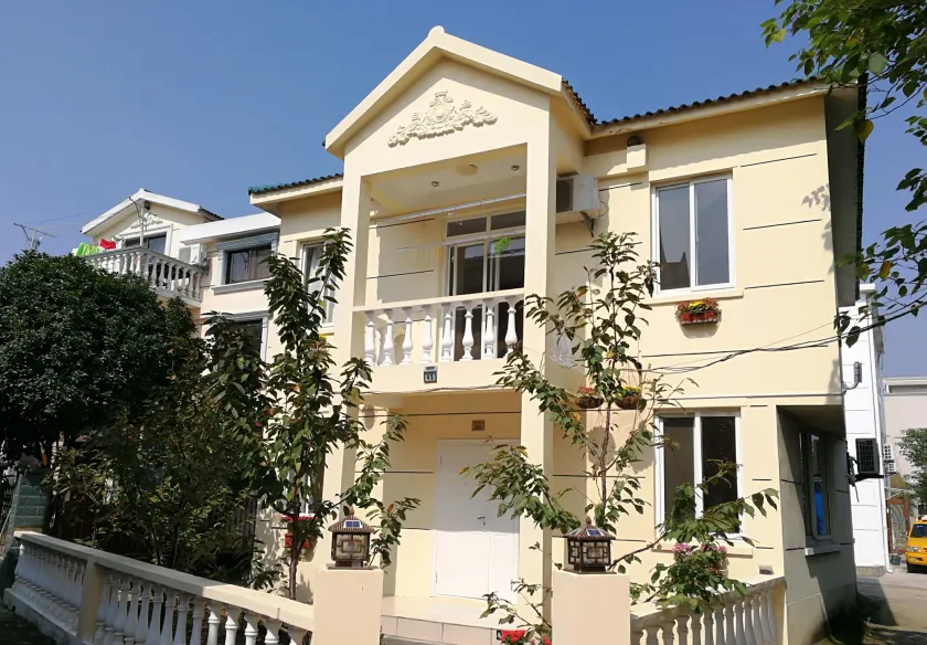37 Garden Guesthouse Riverside Villa - Image 1