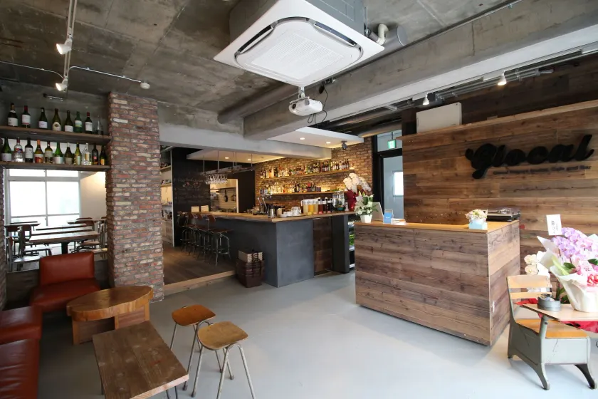 Glocal Nagoya Backpackers Hostel - Image 1