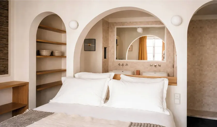 Hotel Habituel - Image 1
